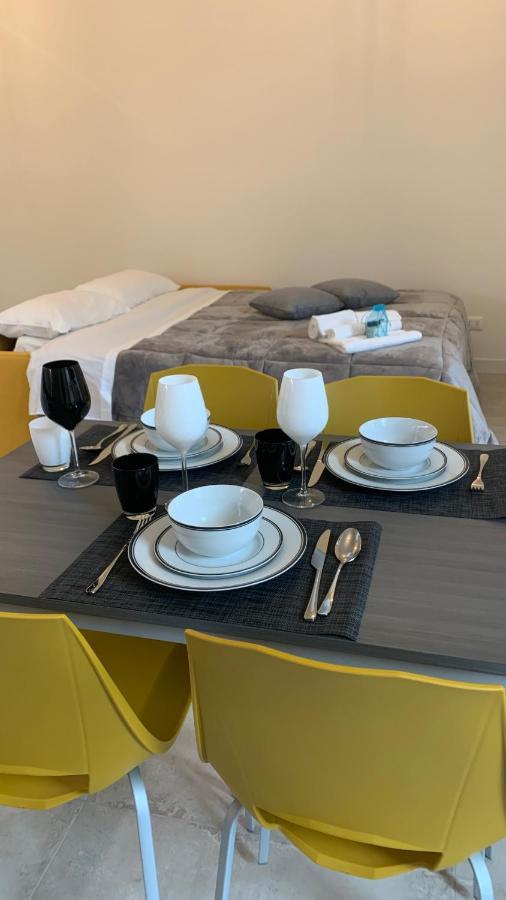 Dimora Di Privacy Fronte Parco E Ospedale Di Monza Lissone Exterior foto